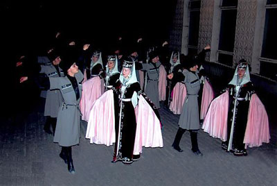 Grupo de danza folclrica Nasypde Repblica de Kabardino-Balkaria. Federacin Rusa