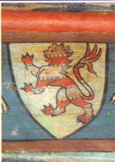 Símbolo heráldico en el artesonado, durante varios siglos oculto por escayolas, de la parroquia de Santiago (s. XIV).