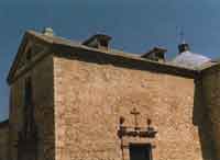 Convento de Carmelitas, fundado a principios del siglo XVII, gracias al legado de don Antonio Galiana
